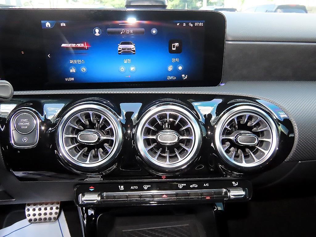 벤츠 A 클래스 A클래스 W177 AMG A35 4MATIC 세단 이미지 13