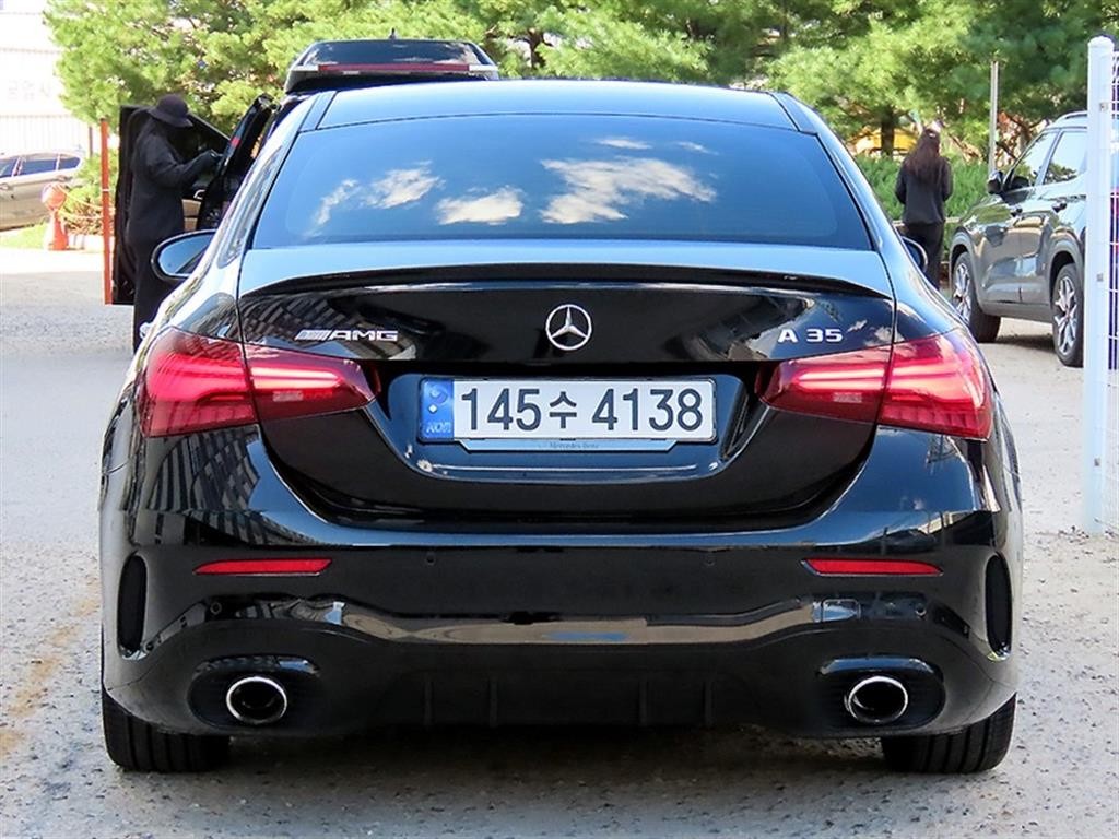 벤츠 A 클래스 A클래스 W177 AMG A35 4MATIC 세단 이미지 4