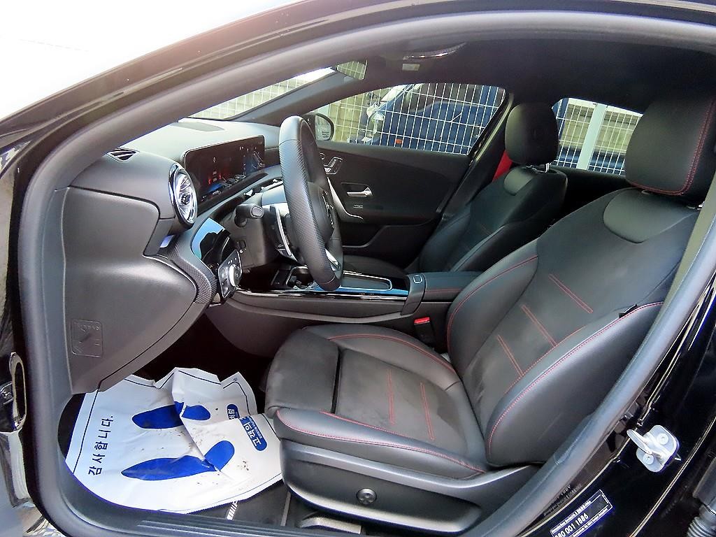 벤츠 A 클래스 A클래스 W177 AMG A35 4MATIC 세단 이미지 5