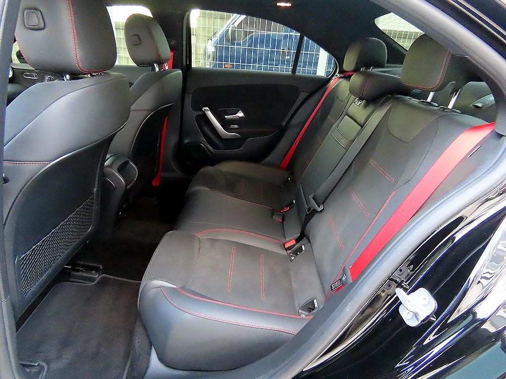 벤츠 A 클래스 A클래스 W177 AMG A35 4MATIC 세단 이미지 6