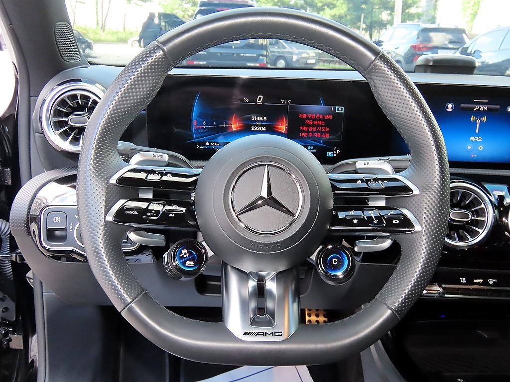 벤츠 A 클래스 A클래스 W177 AMG A35 4MATIC 세단 이미지 8