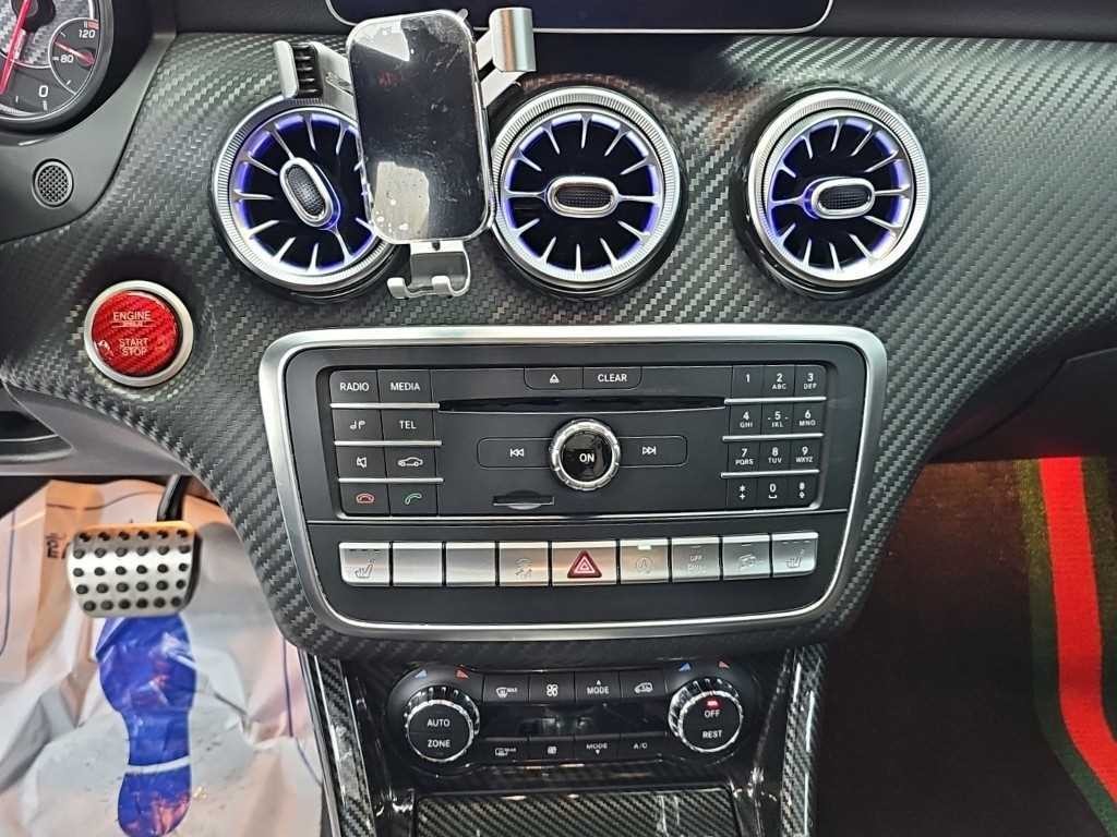 벤츠 A 클래스 A클래스 W176 A45 AMG 4MATIC 이미지 10