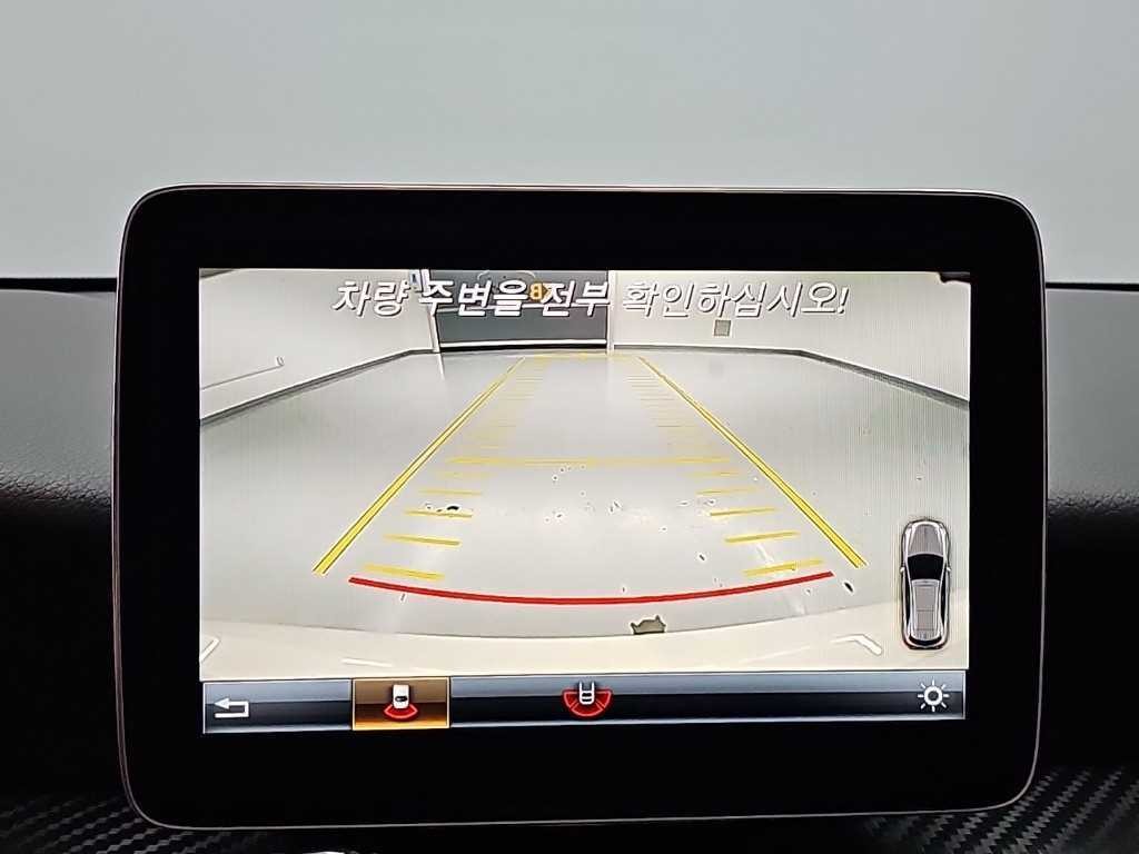 벤츠 A 클래스 A클래스 W176 A45 AMG 4MATIC 이미지 16