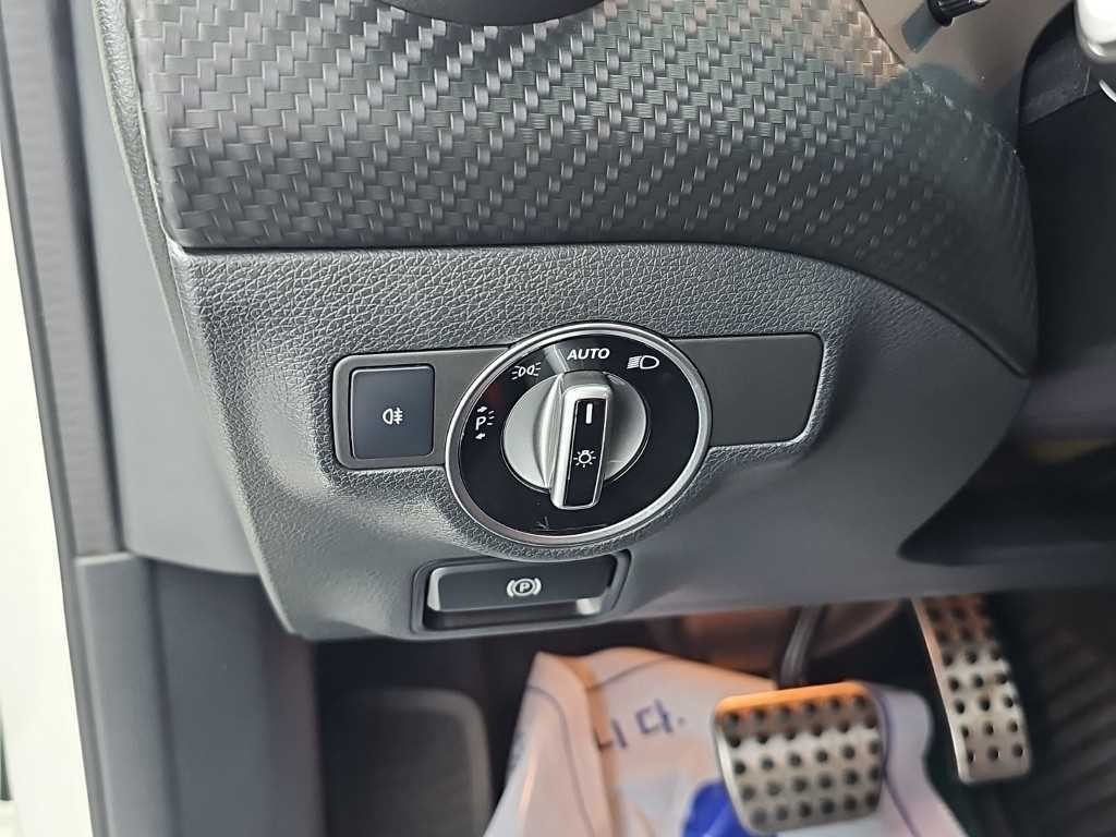 벤츠 A 클래스 A클래스 W176 A45 AMG 4MATIC 이미지 19