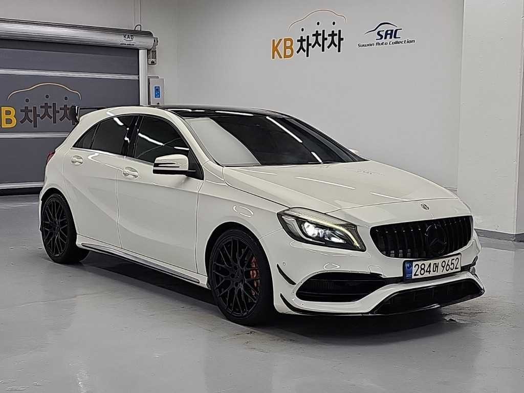 벤츠 A 클래스 A클래스 W176 A45 AMG 4MATIC 이미지 4