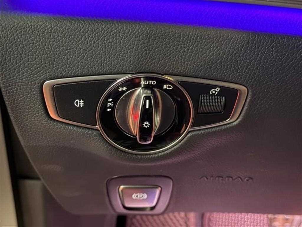 벤츠 E 클래스 E-클래스 W213 E220d 4MATIC AMG라인 이미지 12