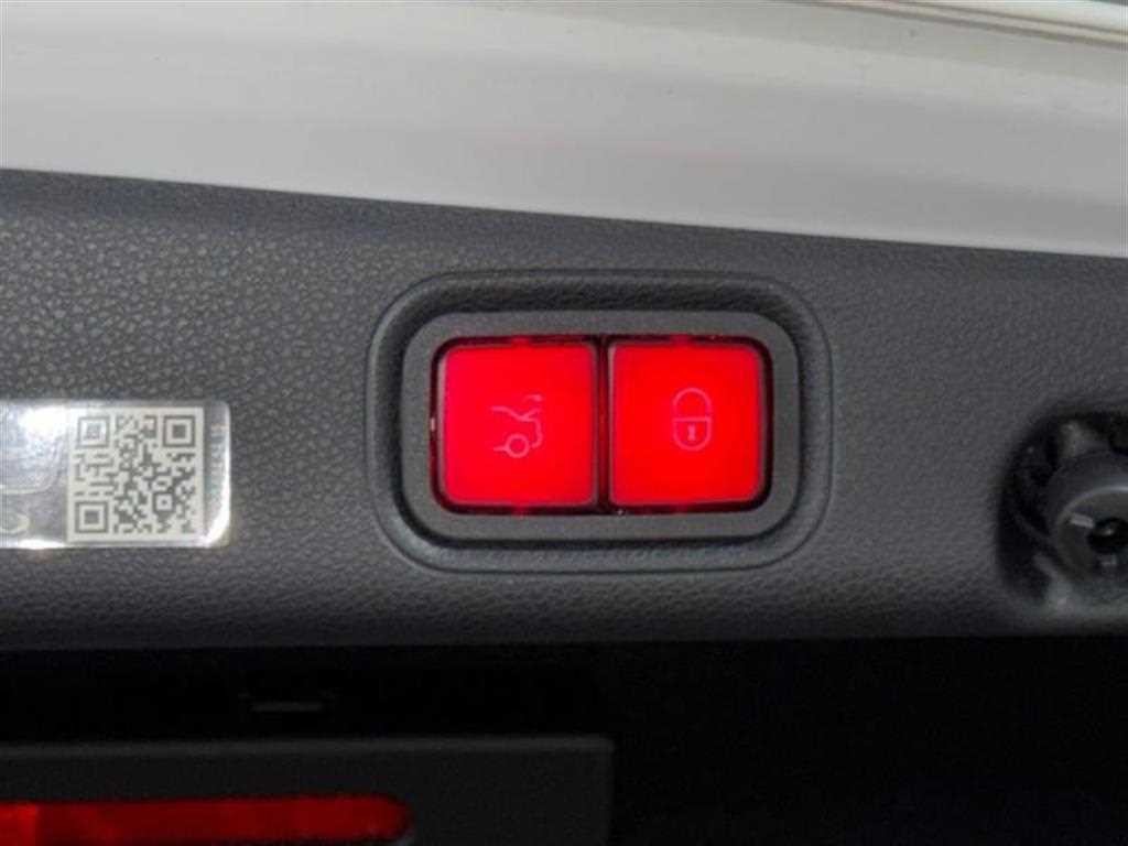 벤츠 E 클래스 E-클래스 W213 E220d 4MATIC AMG라인 이미지 17