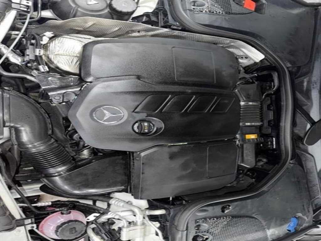 벤츠 E 클래스 E-클래스 W213 E220d 4MATIC AMG라인 이미지 19