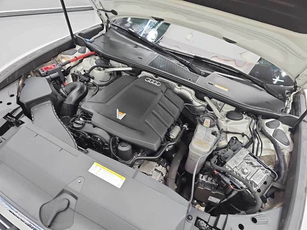 아우디 A6 A6 (C8) 45 TFSI 콰트로 프리미엄 이미지 5
