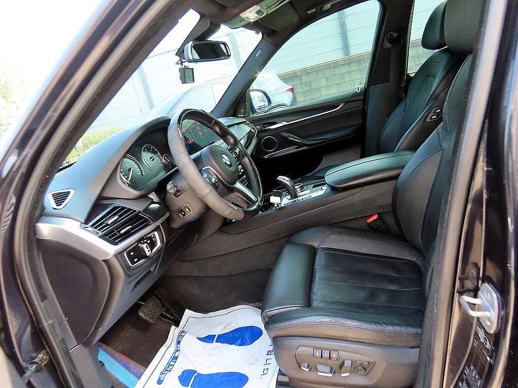 BMW X5 X5 (F15) xDrive M50d 이미지 5