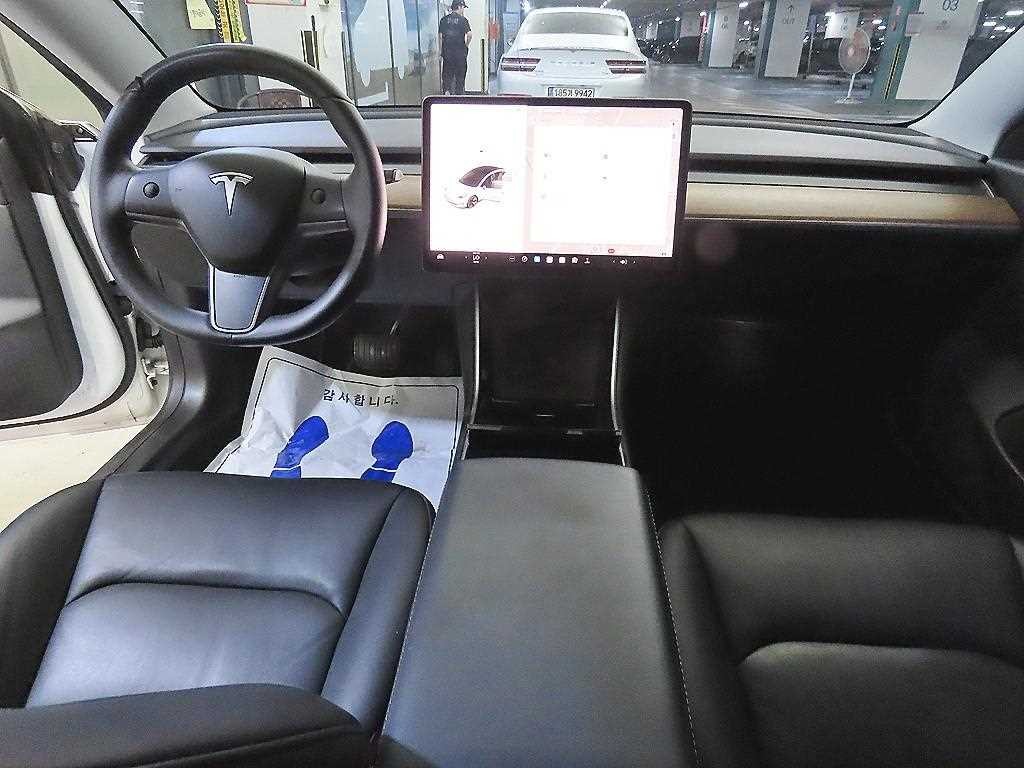 테슬라 모델 3 롱 레인지 이미지 10