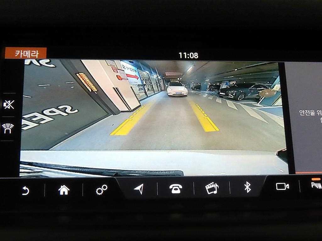 랜드로버 디스커버리 스포츠 2.0 TD4 SE 이미지 14