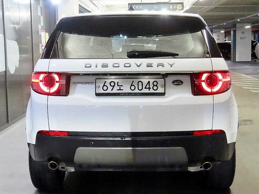 랜드로버 디스커버리 스포츠 2.0 TD4 SE 이미지 5