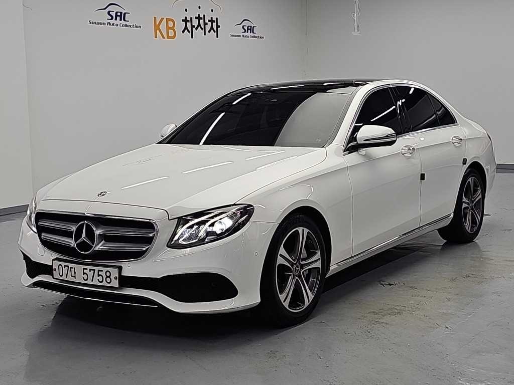 벤츠 E 클래스 E-클래스 W213 E300 아방가르드 이미지 1