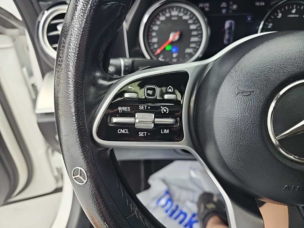 벤츠 E 클래스 E-클래스 W213 E300 아방가르드 이미지 18