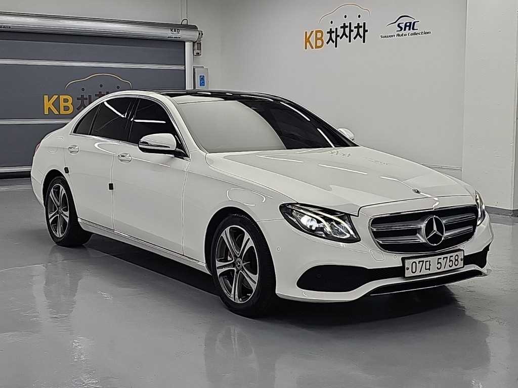 벤츠 E 클래스 E-클래스 W213 E300 아방가르드 이미지 4