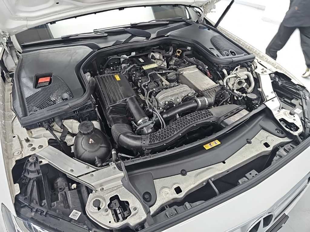 벤츠 E 클래스 E-클래스 W213 E300 아방가르드 이미지 5