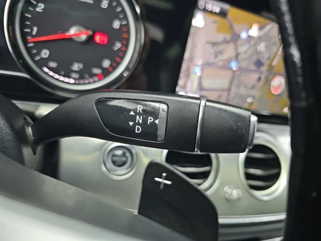 벤츠 E 클래스 E-클래스 W213 E300 아방가르드 이미지 8