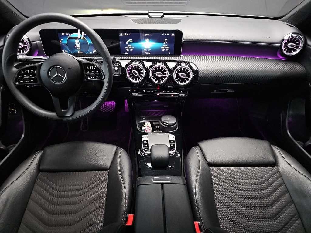 벤츠 A 클래스 A클래스 W177 A220 세단 이미지 7