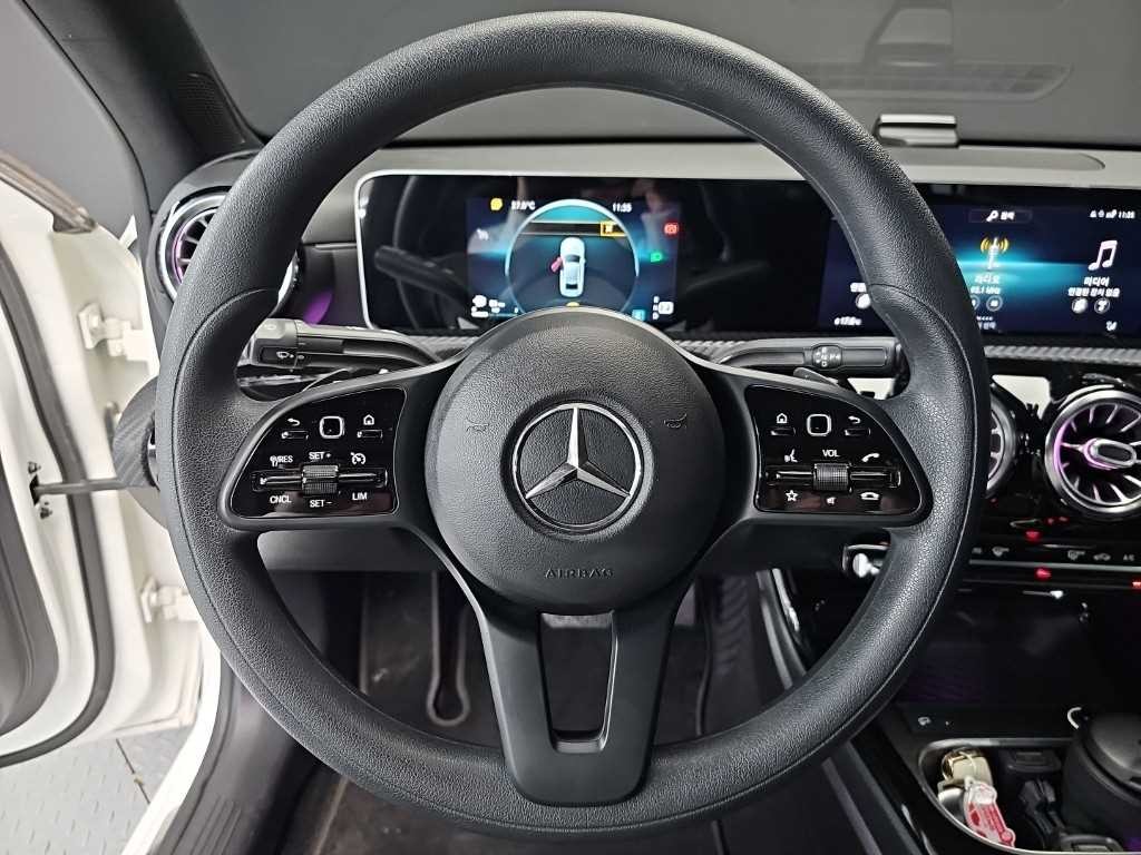 벤츠 A 클래스 A클래스 W177 A220 세단 이미지 9