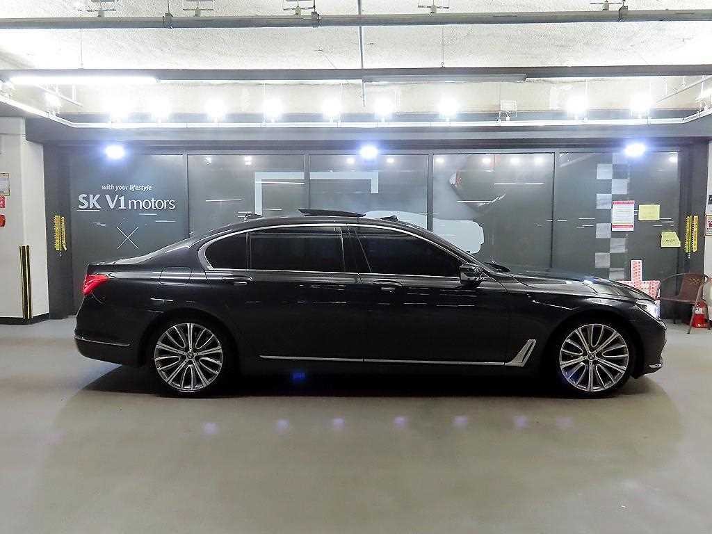 BMW 7시리즈 7시리즈 (G11) 750Li xDrive 이미지 3