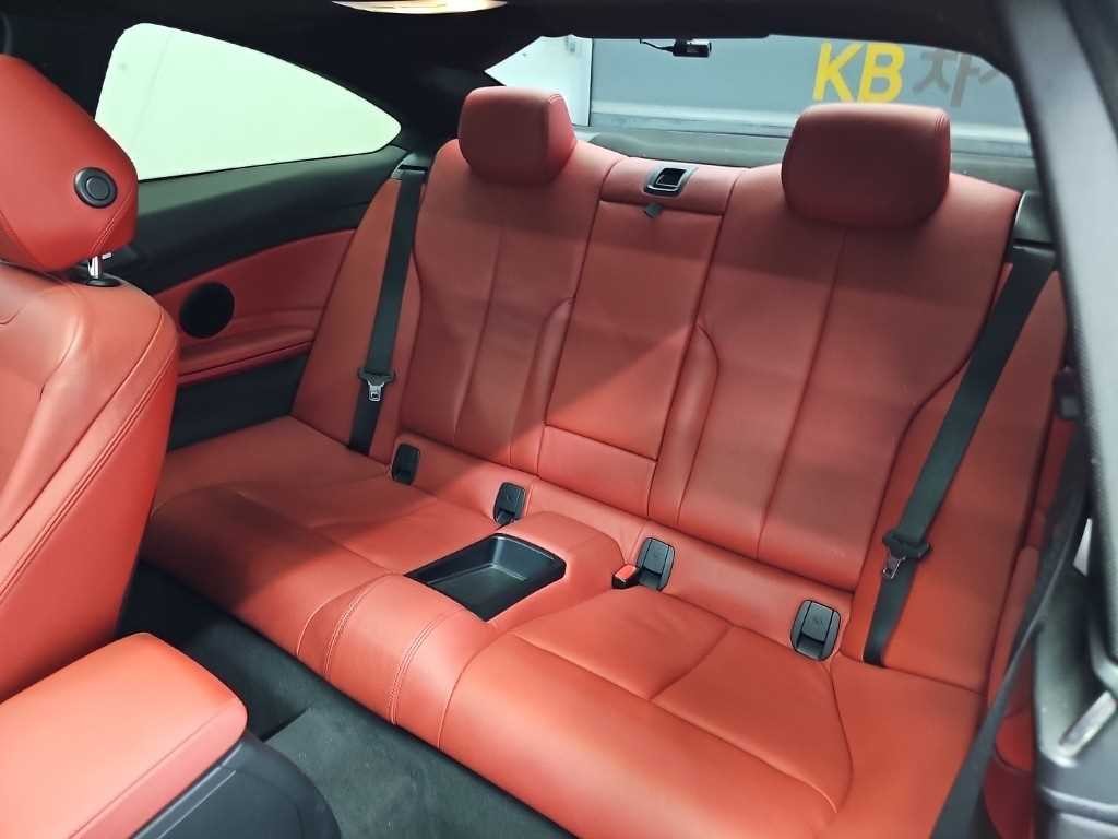 BMW 4시리즈 4시리즈 (F32) 428i 쿠페 M 스포츠 이미지 13