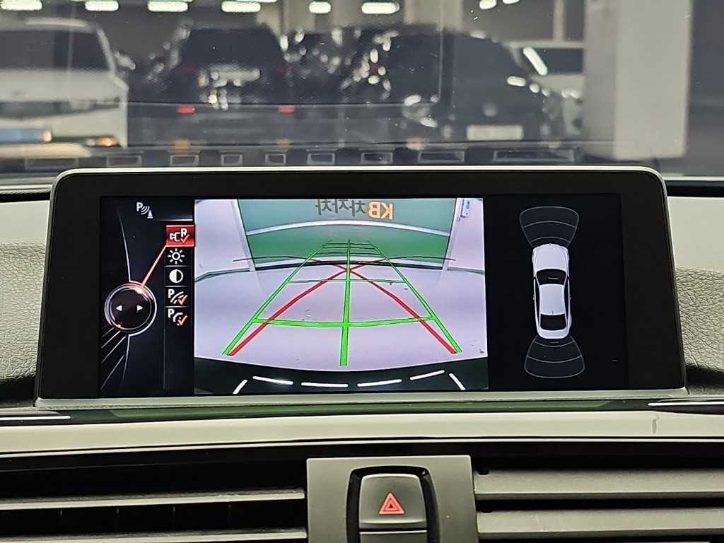 BMW 4시리즈 4시리즈 (F32) 428i 쿠페 M 스포츠 이미지 16