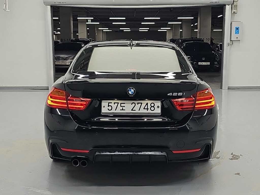 BMW 4시리즈 4시리즈 (F32) 428i 쿠페 M 스포츠 이미지 4