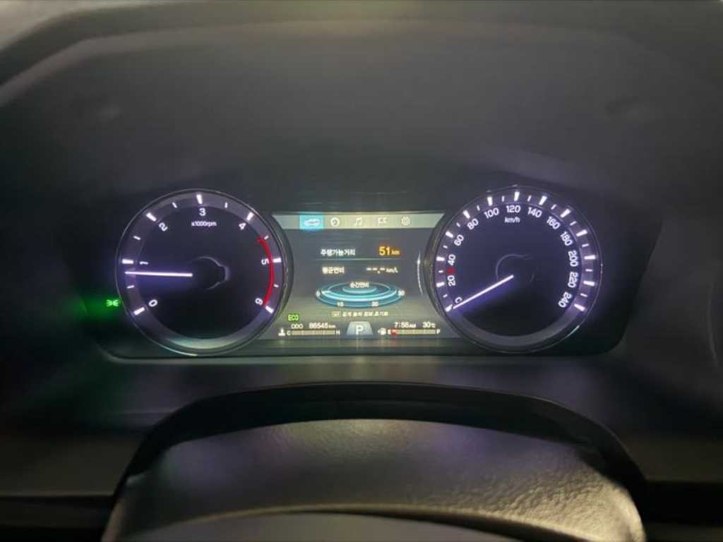 KG모빌리티(쌍용) 렉스턴 렉스턴 스포츠 4WD 디젤 2.2 프레스티지 스페셜 이미지 9