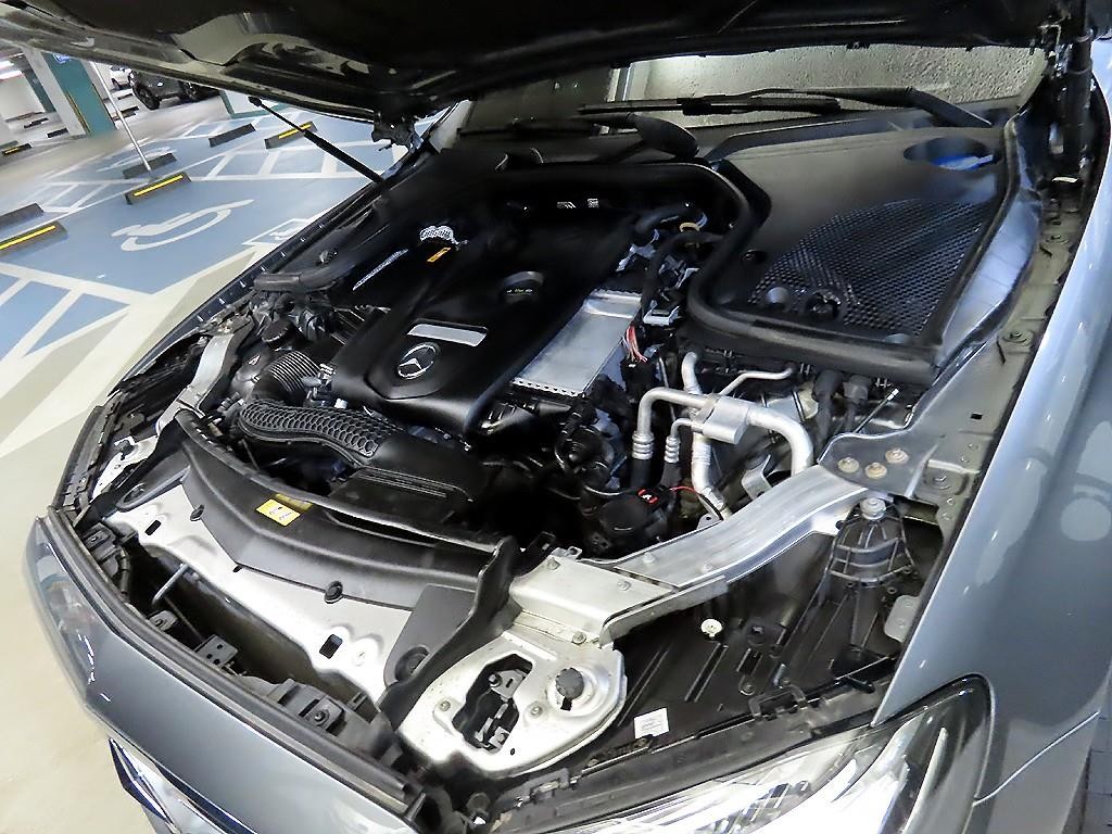 벤츠 E 클래스 E-클래스 W213 E300 아방가르드 이미지 19