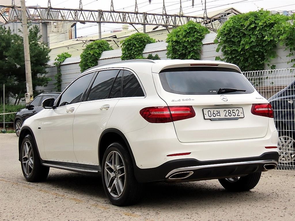 벤츠 GLC 클래스 GLC클래스 X253 GLC 350 e 4MATIC 이미지 3