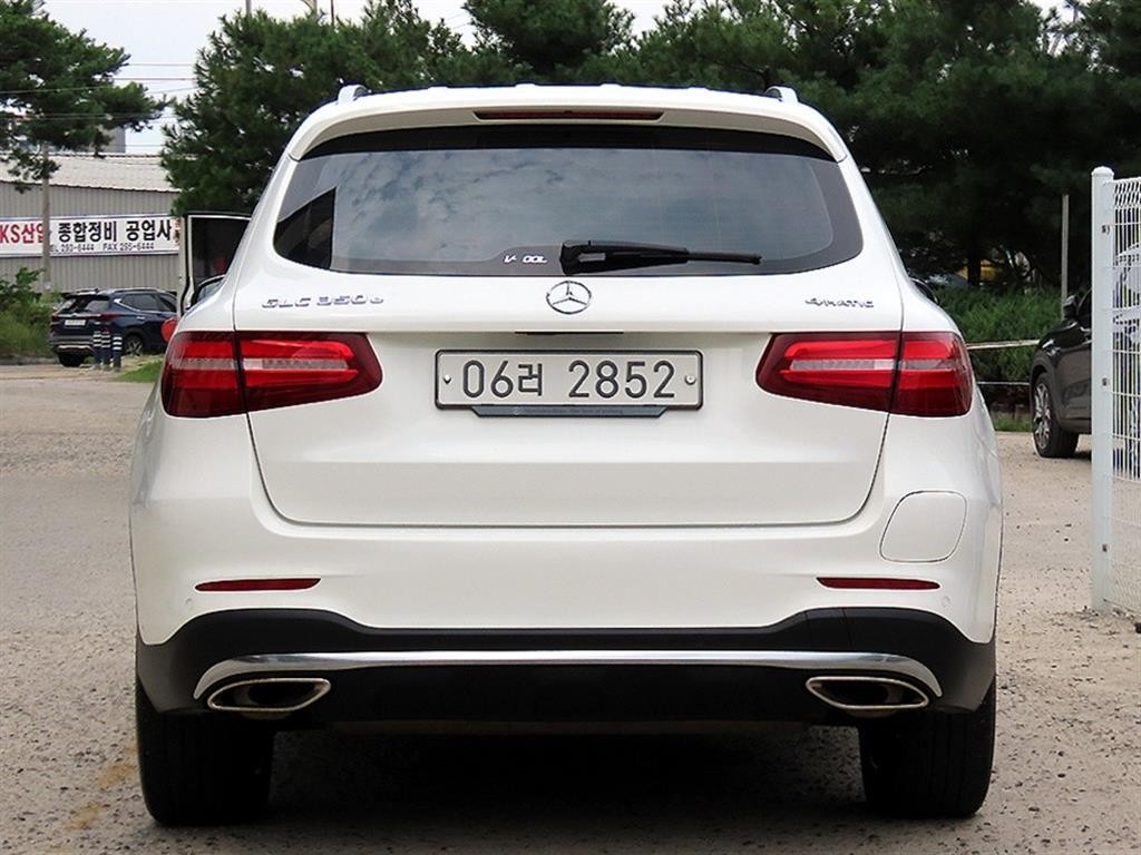 벤츠 GLC 클래스 GLC클래스 X253 GLC 350 e 4MATIC 이미지 4