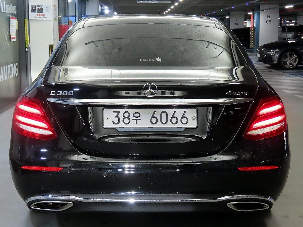 벤츠 E 클래스 E-클래스 W213 E300 4MATIC 익스클루시브 이미지 5