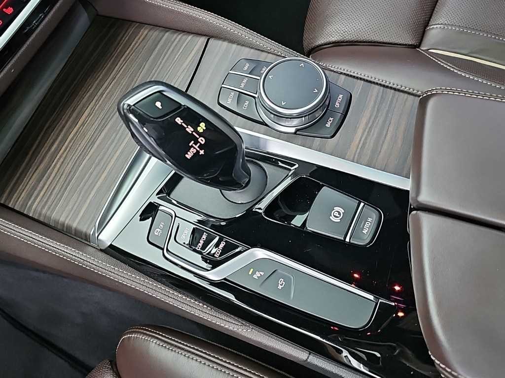 BMW 5시리즈 5시리즈 (G30) 520d xDrive M 스포츠 플러스 이미지 8