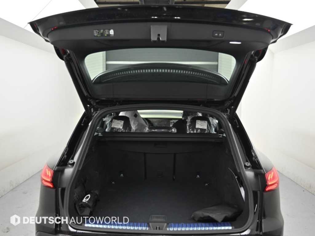 아우디 Q5 Q5 (80A) 스포트백 45 TFSI 콰트로 S-라인 블랙 이미지 19