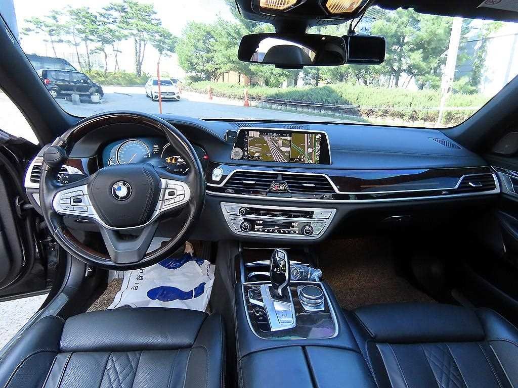 BMW 7시리즈 7시리즈 (G11) 730Ld xDrive 이미지 7