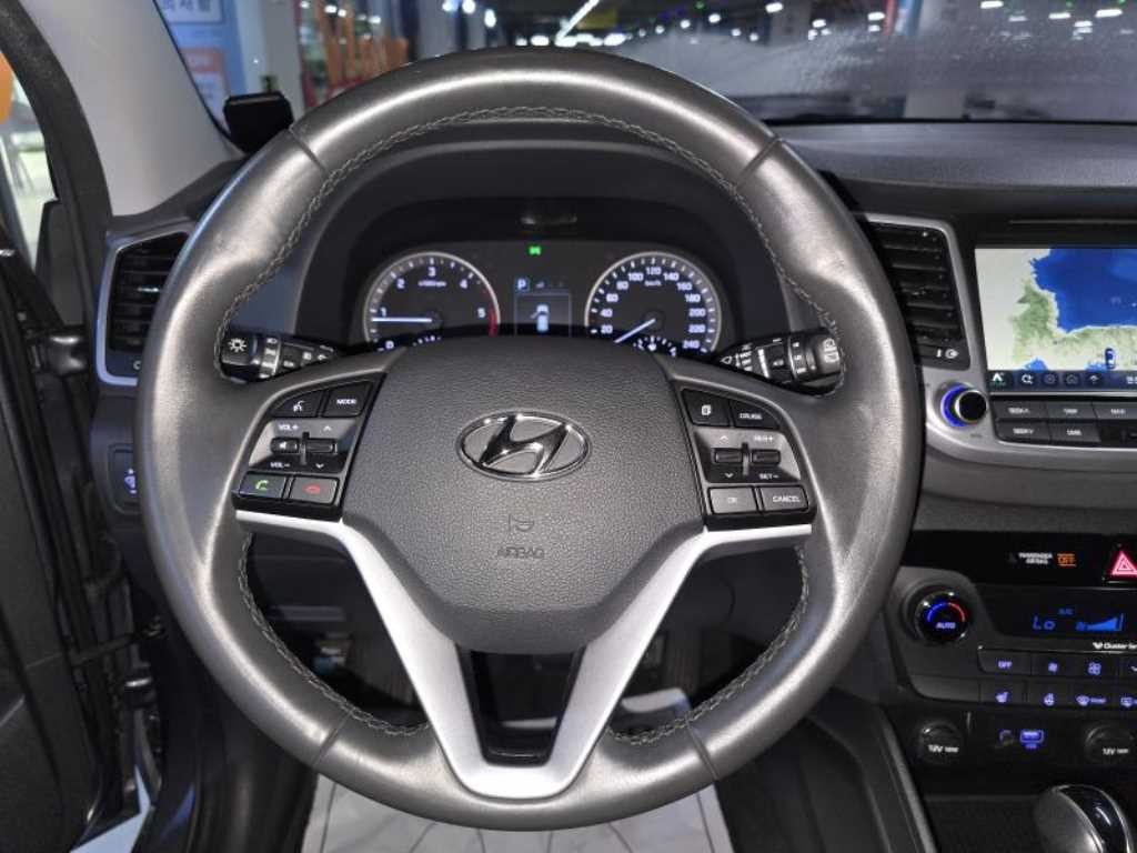현대 투싼 올뉴투싼 디젤 1.7 2WD 모던 이미지 8