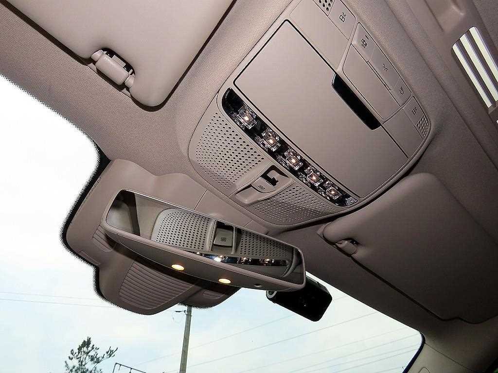 벤츠 E 클래스 E-클래스 W213 E220d 4MATIC 익스클루시브 이미지 15