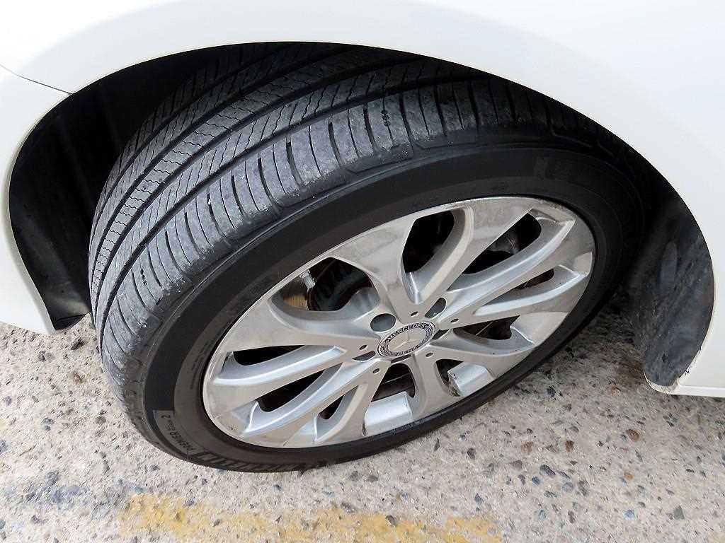 벤츠 E 클래스 E-클래스 W213 E220d 4MATIC 익스클루시브 이미지 20
