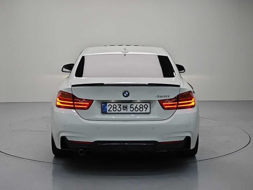 BMW 4시리즈 4시리즈 (F32) 428i 쿠페 M 스포츠 이미지 3