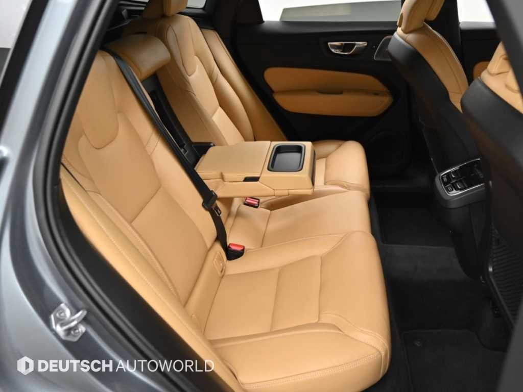 볼보 XC60 XC60(2세대) B6 AWD 인스크립션 이미지 12