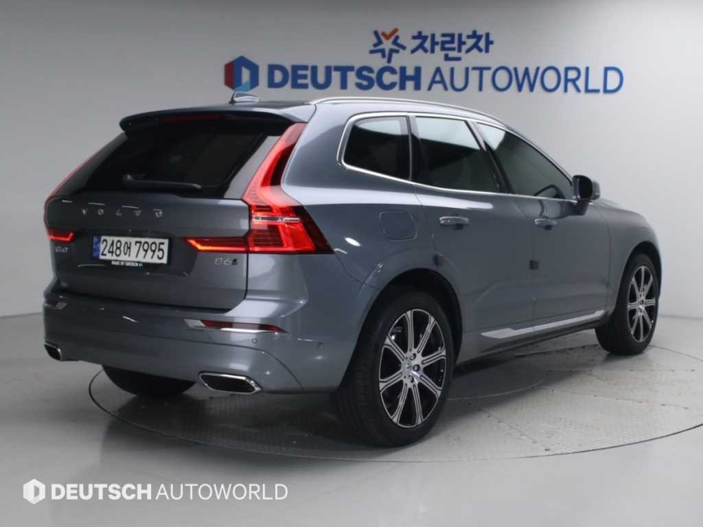 볼보 XC60 XC60(2세대) B6 AWD 인스크립션 이미지 2