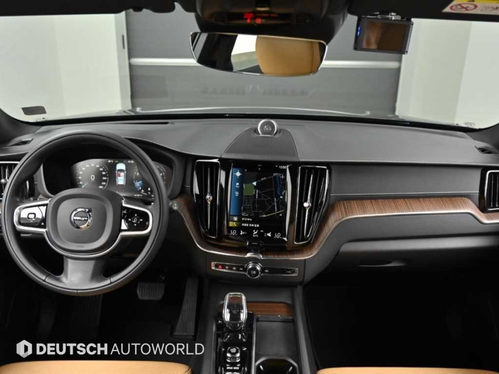 볼보 XC60 XC60(2세대) B6 AWD 인스크립션 이미지 7