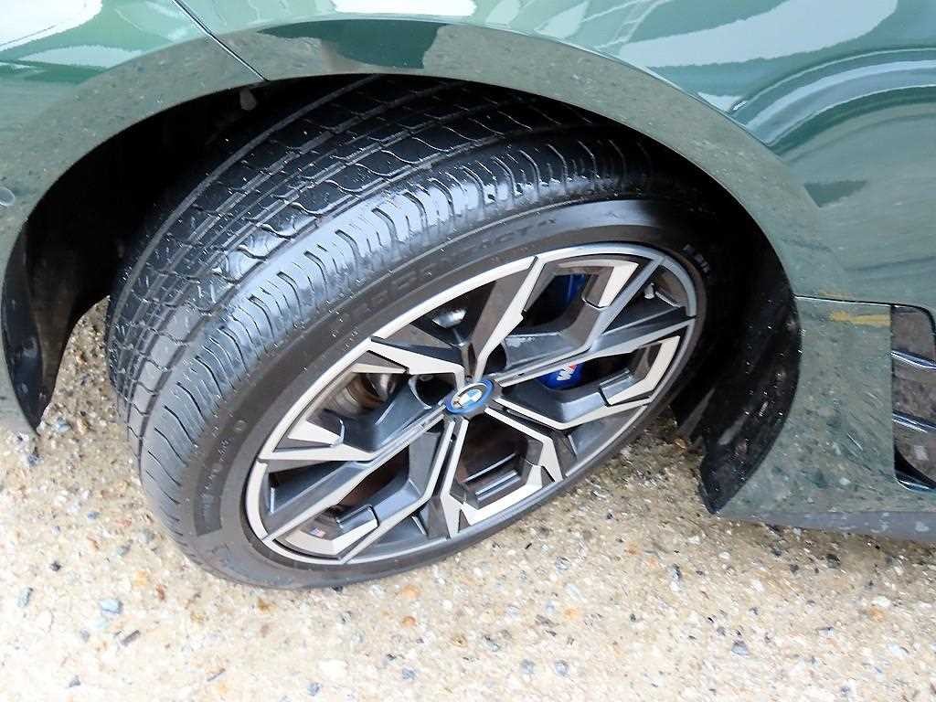 BMW i4 eDrive 40 M 스포츠 프로 이미지 20