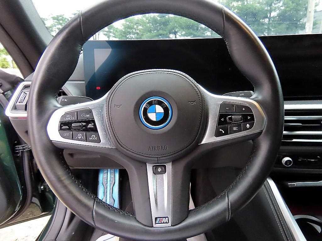 BMW i4 eDrive 40 M 스포츠 프로 이미지 9