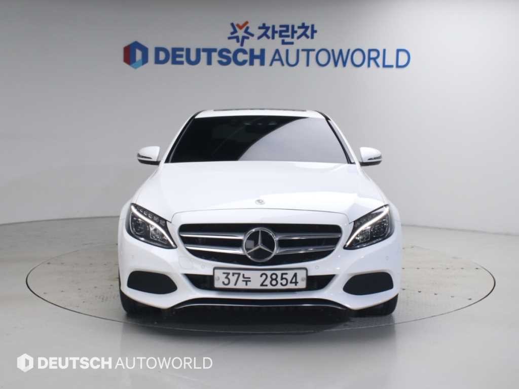 벤츠 C 클래스 C클래스 W205 C350e 이미지 3