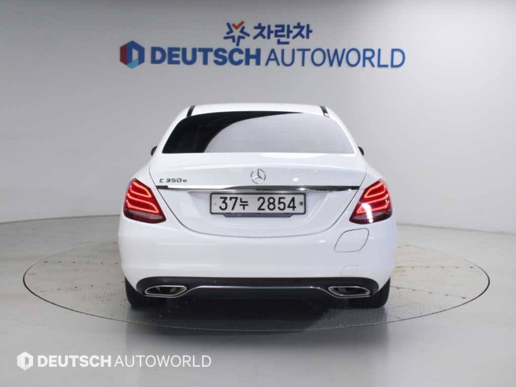 벤츠 C 클래스 C클래스 W205 C350e 이미지 4