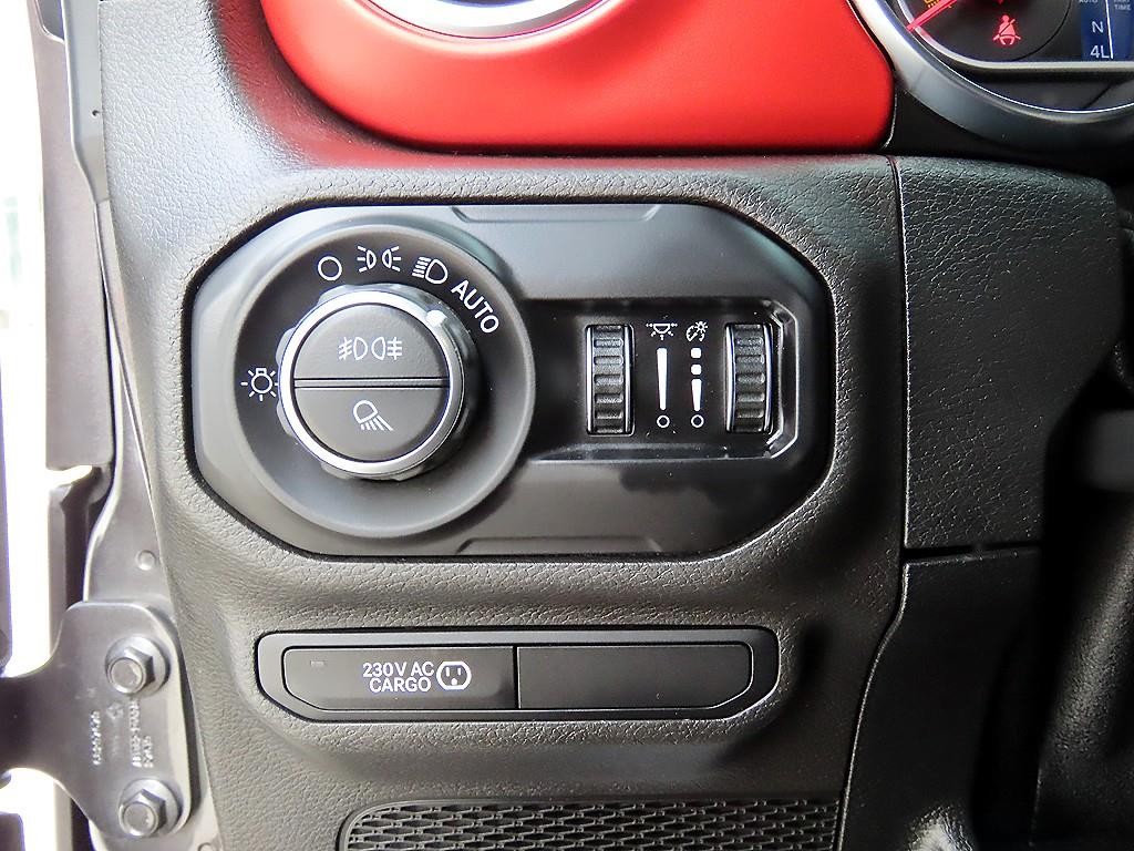 지프 글래디에이터 3.6 루비콘 4WD 이미지 12