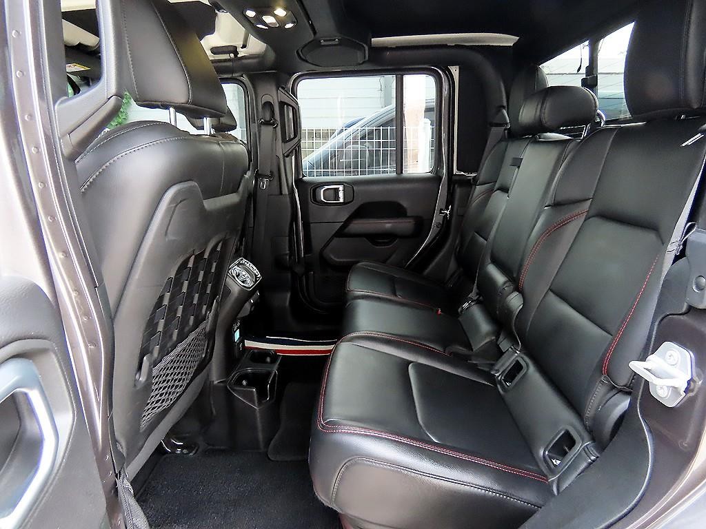 지프 글래디에이터 3.6 루비콘 4WD 이미지 6