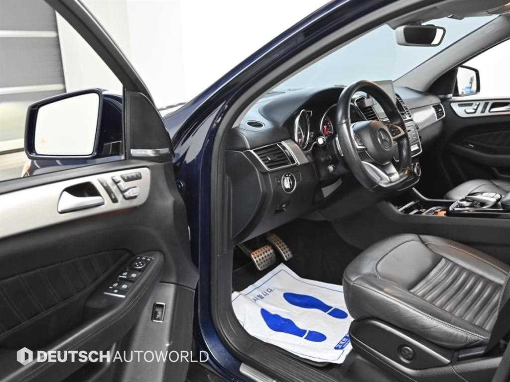 벤츠 GLE 클래스 GLE 클래스 W166 GLE 350 d 4MATIC 쿠페 이미지 11